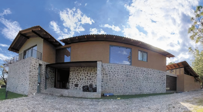 Un altar y tratamiento renal; el refugio de “El Mencho” del CJNG, por dentro