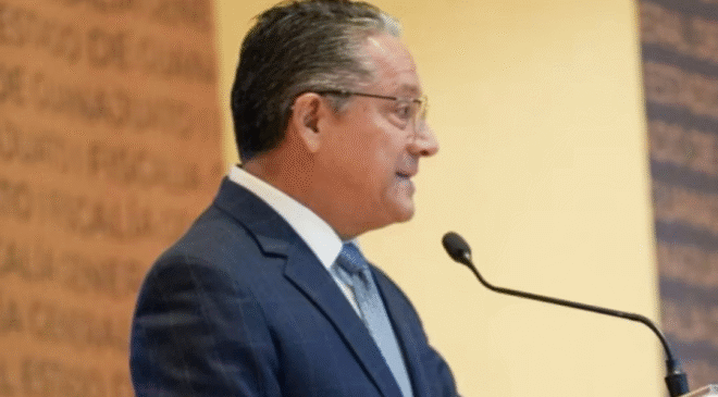 Fiscal de Guanajuato se niega a hablar con periodistas sobre masacre de Salamanca; «es tan delicado que no esperen que les dé información», dice