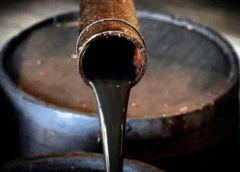 Precio del petróleo supera los 115 dólares por barril; mercados accionarios anticipan un lunes negativo 