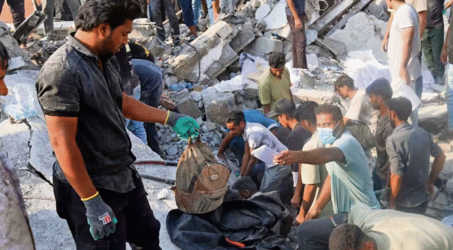 Nueva evidencia sugiere que fue misil de EU el que impactó en escuela de niñas en Irán: NYT; dejó al menos 175 muertos