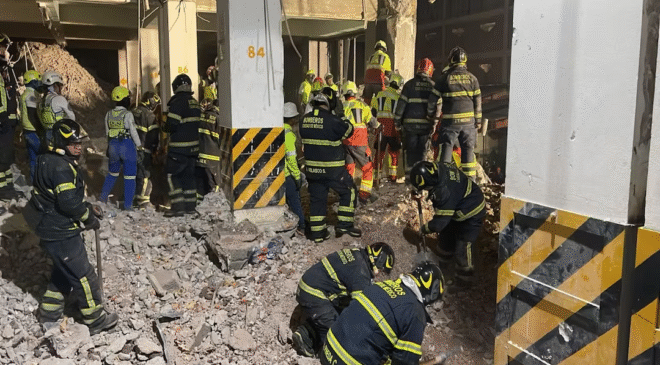 Aumenta a dos la cifra de fallecidos por colapso de edificio en Calzada San Antonio Abad; perro rescatista hizo marcaje