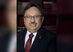 Diputado morenista de Aguascalientes crea polémica al votar creación de lactarios en universidades; «También los hombres tienen leche», dice