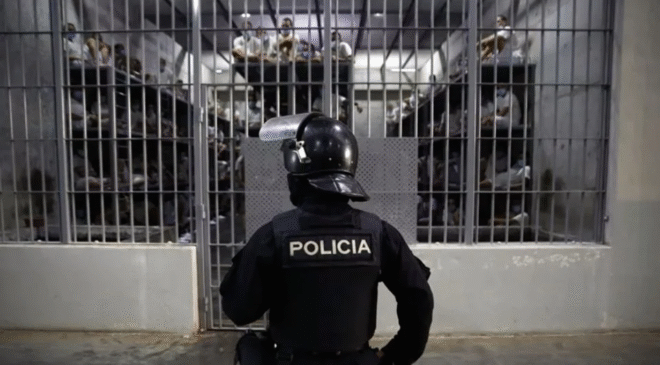 Nayib Bukele en El Salvador: cadena perpetua también para menores de edad