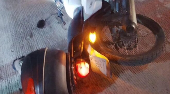 Motociclista alcoholizado derrapó en carretera de Atotonilco y fue detenido por la policía
