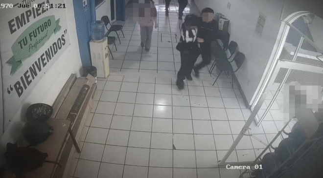 Compañeros detuvieron y desarmaron a Osmar tras asesinar a docentes en Michoacán; autoridades aún no localizan celular del joven