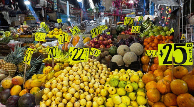 Así está pegando el cierre del estrecho de Ormuz a los precios del tianguis