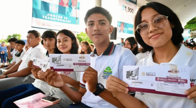 La Presidenta Claudia Sheinbaum destaca que al 2030 se destinarán más de un billón de pesos en becas para el Bienestar