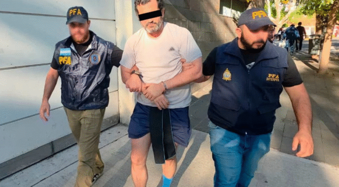 Contralmirante acusado de ser ‘huachicolero’ pedirá asilo político en Argentina