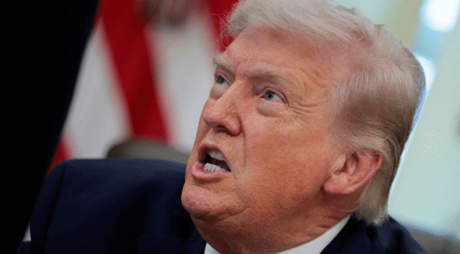 Trump amaga con bombardear Irán hasta la ‘aniquilación’; asegura que le ha pedido un alto al fuego