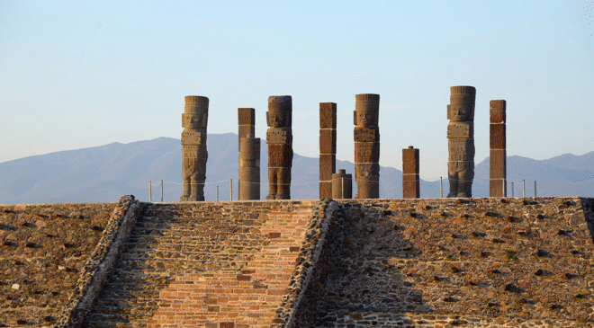 Turista cayó en las escaleras de la pirámide de Los Atlantes; afortunadamente solo tuvo lesiones menores