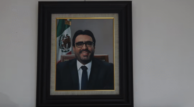 Alcalde de Culiacán solicita licencia por más de 10 días tras acusaciones de relación con narco; Ana Miriam Ramos lo sustituye