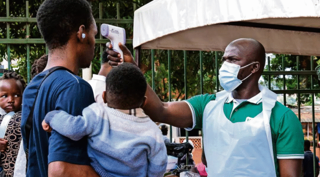 Por ébola, piden a mexicanos no viajar a África