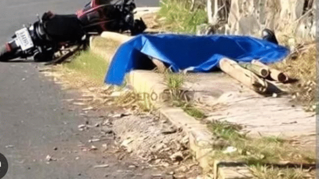 Trágica muerte de motociclista al derrapar en la carretera que va a Cruz Azul, a la altura de la comunidad de Zaragoza