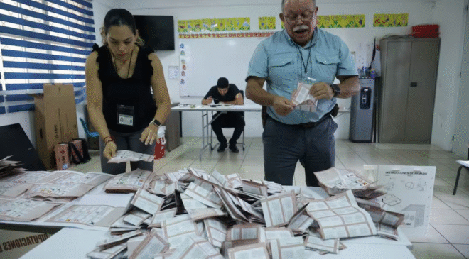 Arrasa PRI en Coahuila; partido tricolor aventaja con 55.02% de votos con el PREP al 99.9%