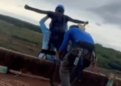 VIDEO: Mujer muere al ser lanzada sin arnés en bungee en Brasil; seis personas fueron detenidas