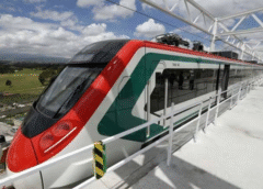 Vamos muy adelantados en la construcción de trenes, el objetivo es inaugurar el CDMX-Pachuca y el CDMX-Querétaro en 2027: presidenta Claudia Sheinbaum; se han liberado más de 28 millones de m2 de derecho de vía