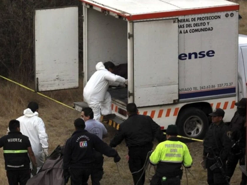 Hallan cinco cuerpos en bolsas sobre la autopista Orizaba-Puebla. Foto: Cuartoscuro