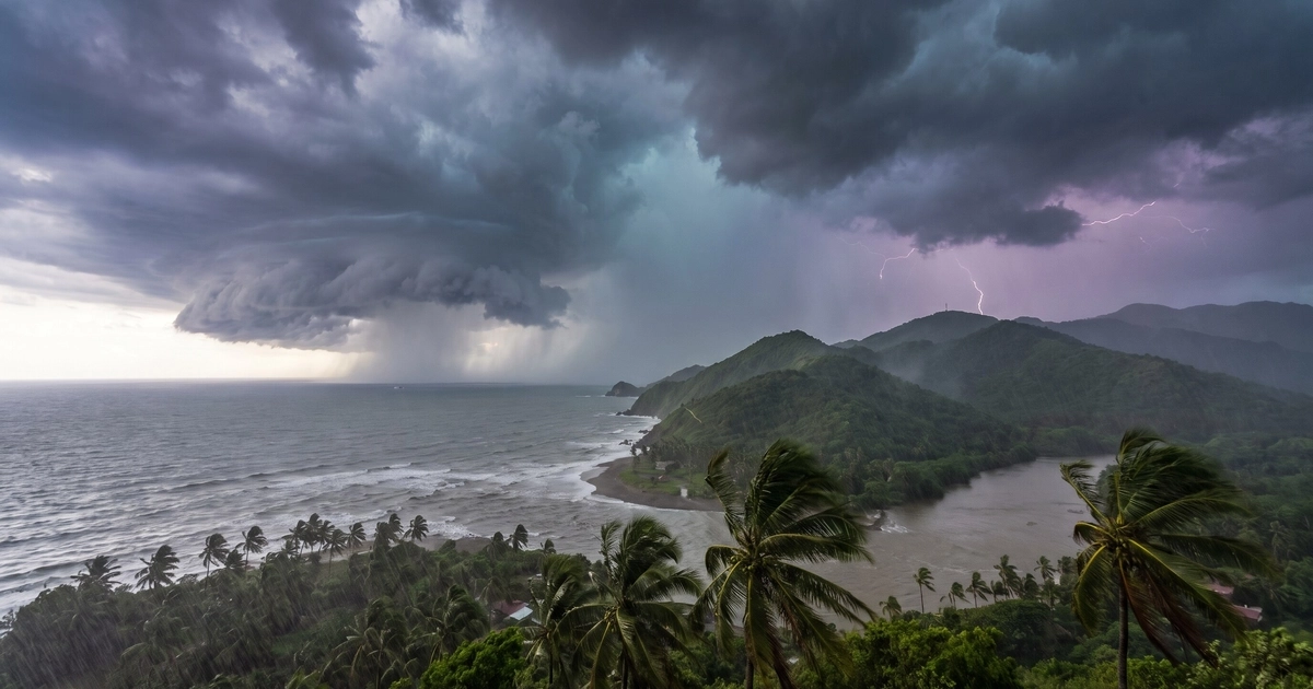 Genevieve hizo historia por la rapidez con la que pasó de tormenta tropical a huracán categoría 5, un fenómeno de intensificación poco común que sorprendió a especialistas. (Imagen Ilustrativa Infobae)