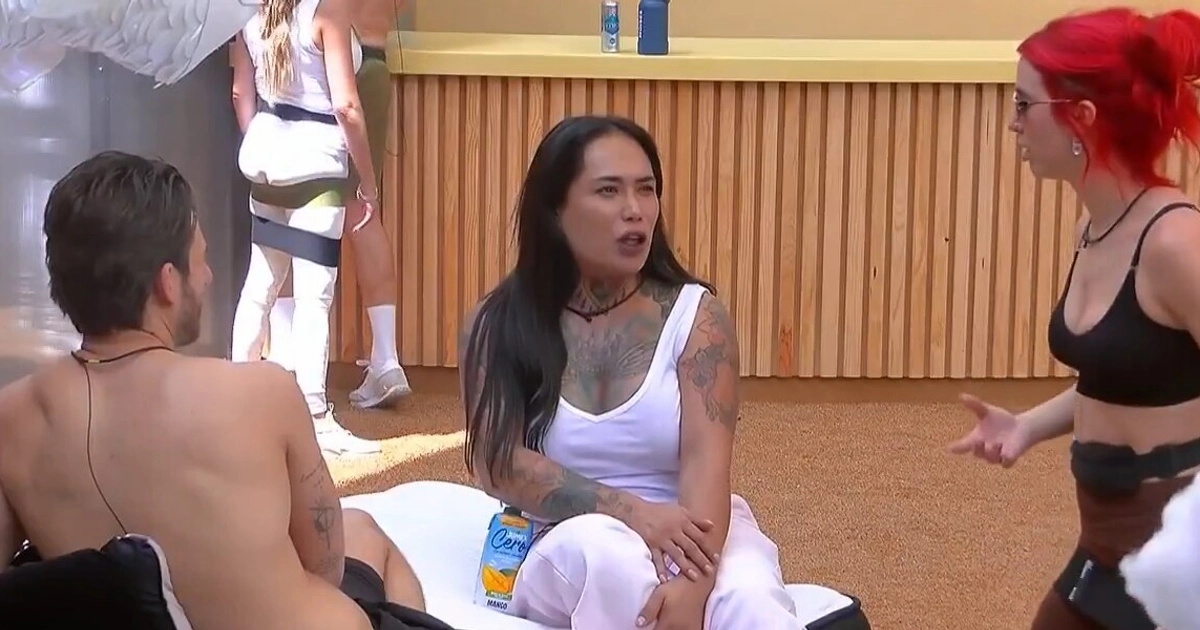 Karina Torres comentó su proceso de transición con sus compañeros Luis Chaparro y Flor Vigna (Captura de pantalla )