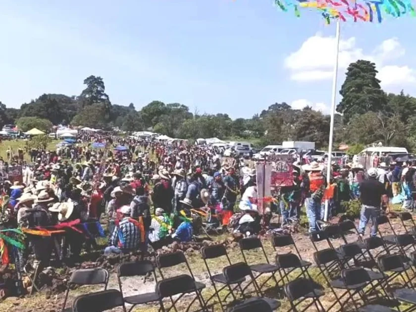 Más de 30 mil peregrinos provenientes de Querétaro, movidos por la fe y la esperanza, caminan con destino al Tepeyac donde visitarán la Virgen de Guadalupe.