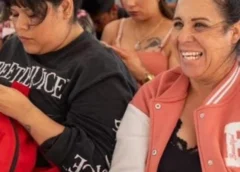 Mañana Empieza Registro el Apoyo Mujeres Bienestar 18 a 59 Años en Baja California; serán $2,600.00 cada bimestre y se irán agregando otras 3ntidades El registro al apoyo para mujeres de 18 a 59 años inicia este lunes 27 de julio 2026, Miles de mujeres van a tener lo posibilidad de recibir 2,600 pesos cada bimestre. La espera llegó a su fin, ese lunes empieza el registro al apoyo Bienestar de 2,600 pesos para mujeres de 18 a 59 años de edad, primero en Baja California ,y si quieres saber si puedes obtenerlo, acá te damos todos los detalles, desde la lista de módulos que van a estar abiertos para hacer el trámite y cómo hacer la inscripción al programa sociales en los días que quedan del mes de julio 2026. El primer paso antes de hacer tu solicitud es saber si cumples con lo necesario. El programa que va a tener recepción de solicitudes a partir de este lunes 27 de julio es la Tarjeta Violeta Bienestar, con registro para todas las mujeres de 18 a 59 años que vivan en el estado de Baja California. Cómo asegurar el apoyo de 2,600 pesos para mujeres de 18 a 59 años? Para hacer una correcta inscripción al apoyo Bienestar mujeres de 18 a 59 años en julio, las aspirantes deben llevar a su módulo más cercano los siguientes documentos en original y copia: Identificación oficial vigente. CURP de la aspirante. Tener un ingreso menor a los 15 mil pesos mensuales. Comprobante de domicilio (no mayor a tres meses). Acta de nacimiento de los dependientes económicos. Comprobante de estudios de los dependiente económicos menores de 21 años (constancia, boleta, recibo de inscripción).