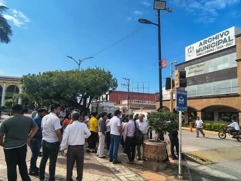 Un sismo magnitud 7.4 se registró al suroeste de Ciudad Hidalgo, Chiapas.