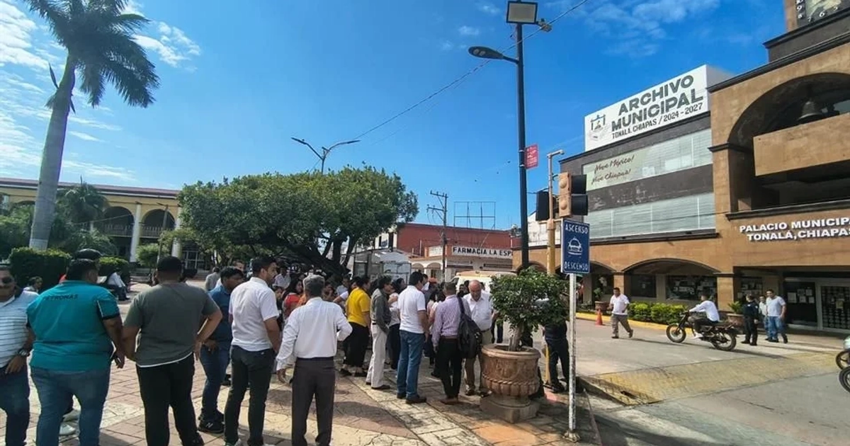 Un sismo magnitud 7.4 se registró al suroeste de Ciudad Hidalgo, Chiapas.