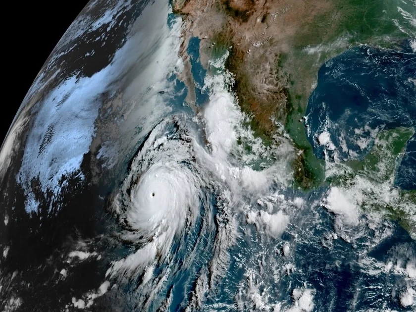 Genevieve hizo historia al convertirse en el primer huracán categoría 5 del Pacífico oriental en dos años, sorprendiendo por la rapidez con la que alcanzó su máxima intensidad. (NOAA)
