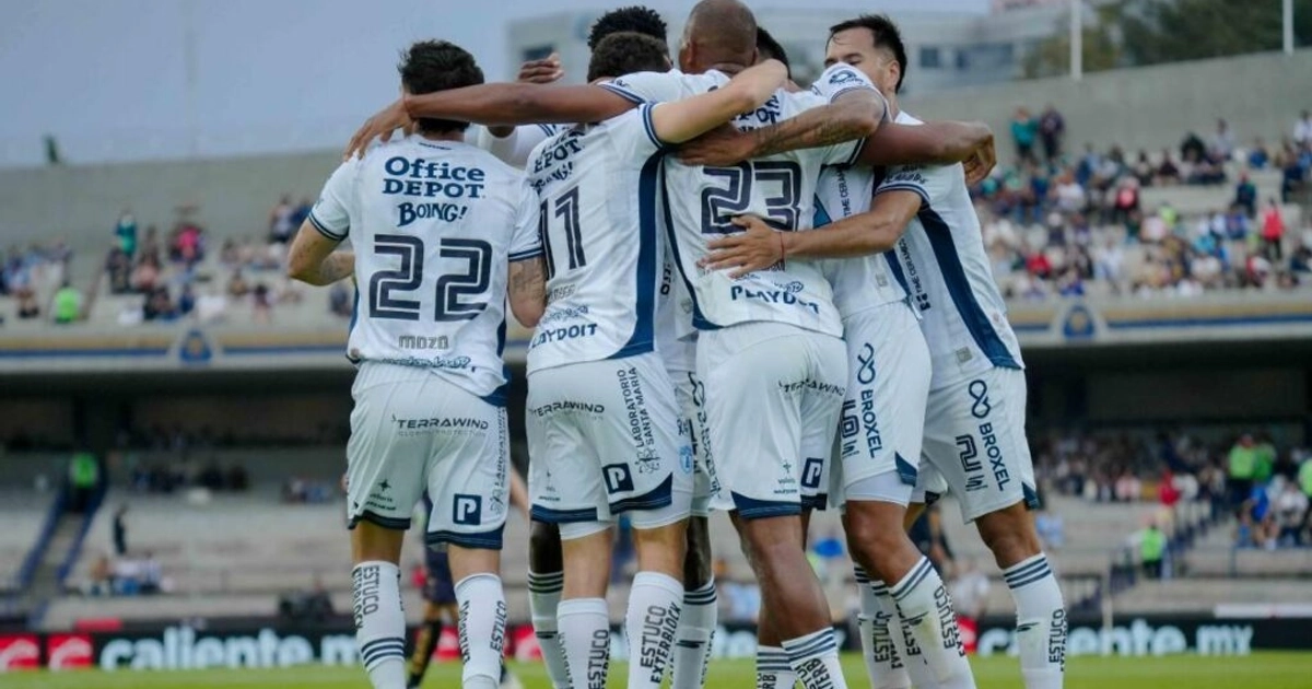 Salomón Rondón marcó doblete ante Pumas en CU | Imago7