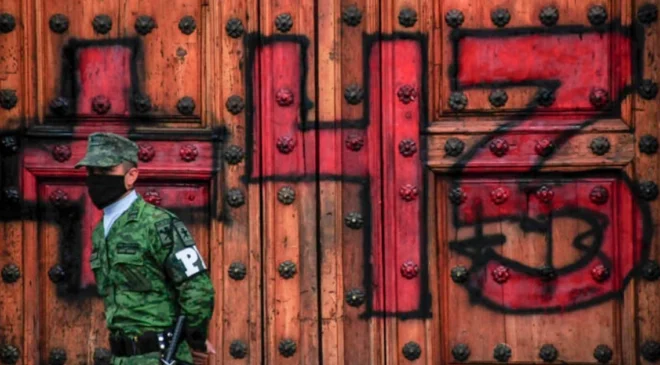 CNDH rechaza haber exonerado al Ejército en caso Ayotzinapa y acusa campaña para desacreditarla