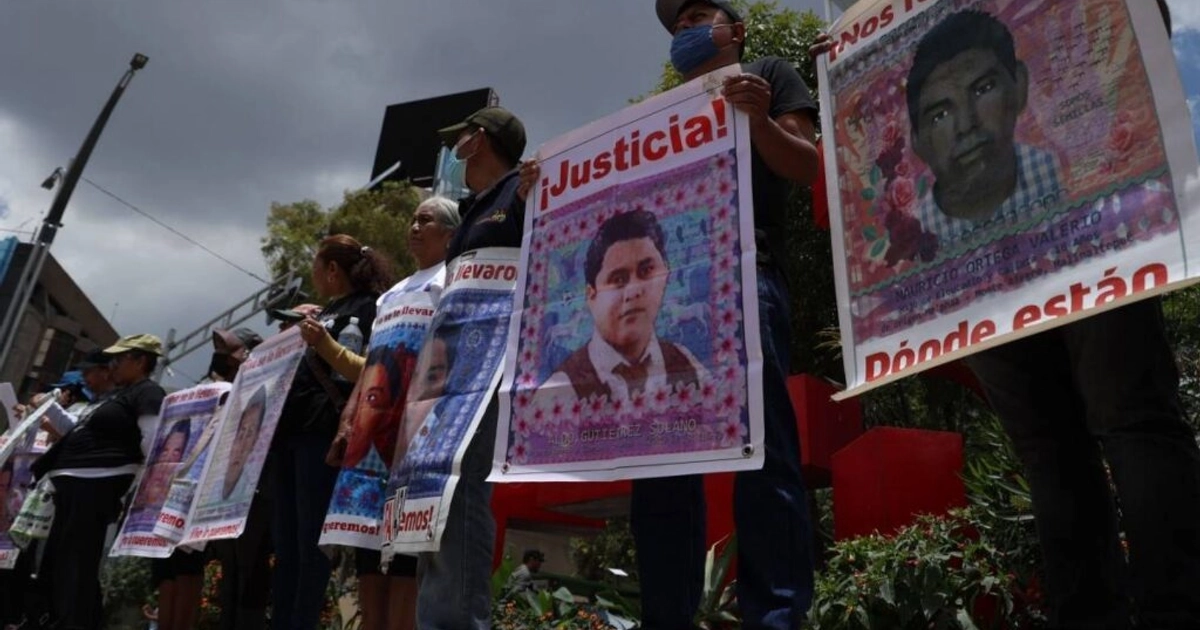 Padres de los 43 de Ayotzinapa. Foto: Cuartoscuro