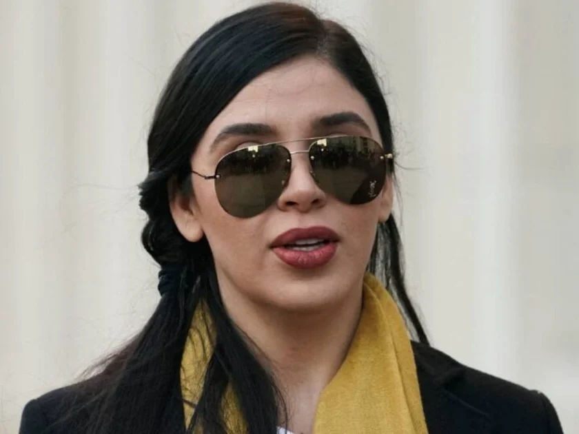 Emma Coronel y su abogada asistieron al evento como invitadas VIP