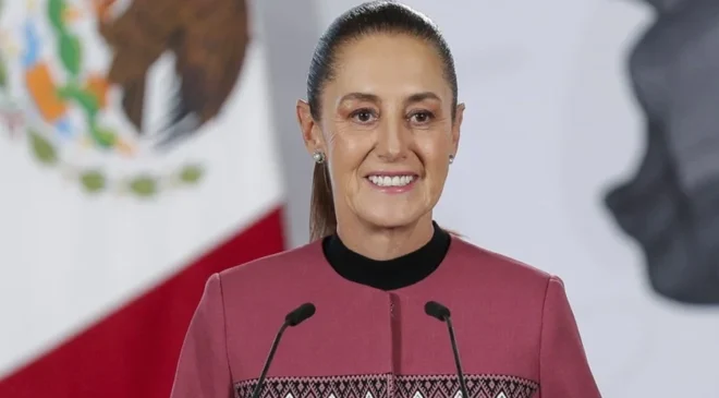 Sheinbaum respalda cierre de escuelas militarizadas en México tras muerte de una joven