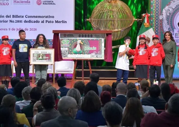 El Pato Merlín ya tiene su billete de la Lotería Nacional. Foto: Especial