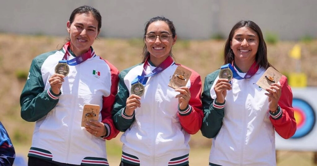 Mexicanas ganan oro en tiro con arco curvo en Santo Domingo 2026. Foto: Conade