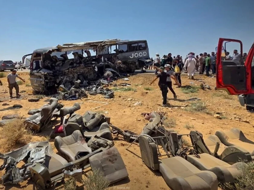 Accidente en Siria entre autobuses. Foto: AFP.