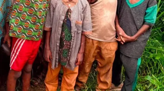 Rescatan a decenas de estudiantes y maestros secuestrados en mayo pasado en Nigeria