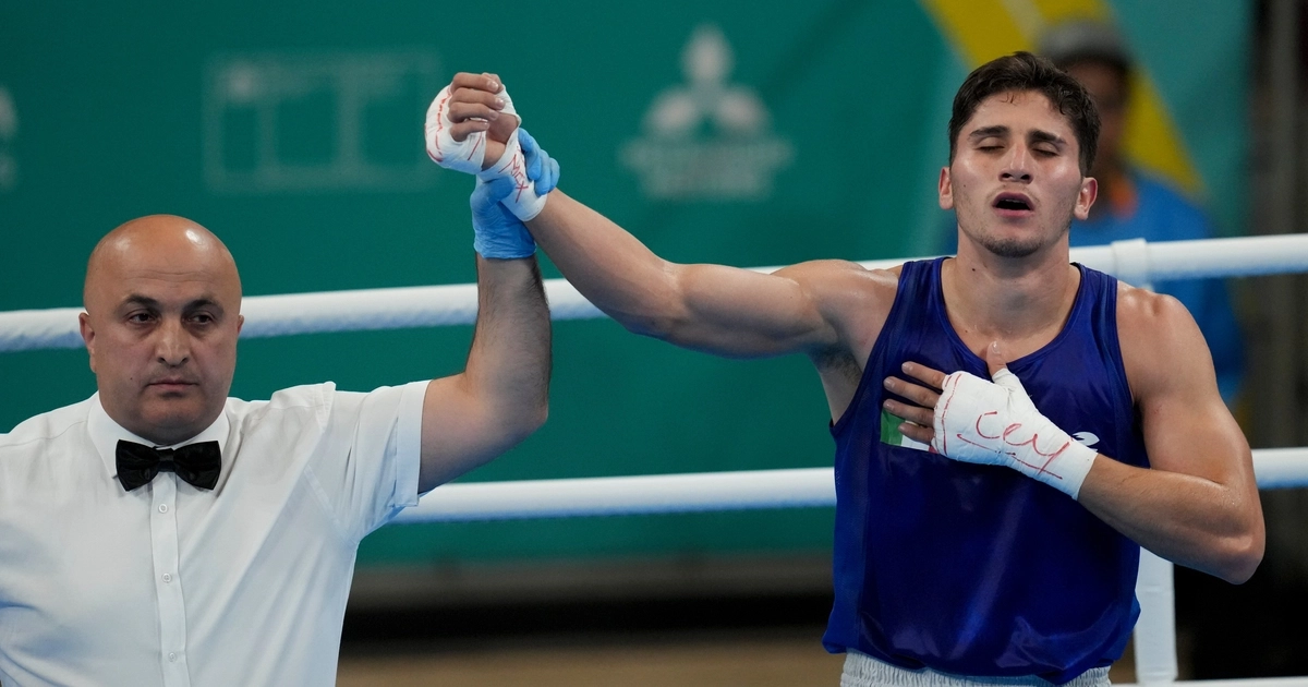 El mexicano Marco Verde reacciona luego de vencer al panameño Eduardo Beckford en la pelea semifinal de 71kg de los Juegos Panamericanos en Santiago, Chile, el jueves 26 de octubre de 2023. (AP Foto/Dolores Ochoa)