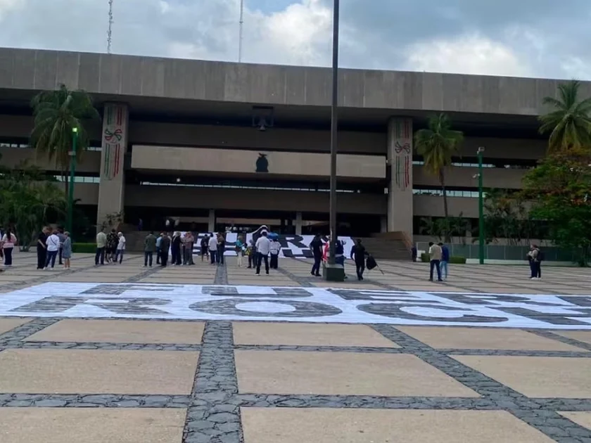 Ciudadanos y empresarios exigen salida de Rocha Moya en Sinaloa. Foto: Martha Reyes