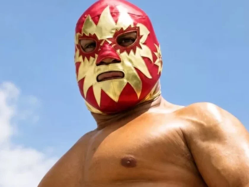 Solar II forjó una trayectoria de varias décadas en la lucha libre mexicana, destacando en múltiples combates y convirtiéndose en un símbolo de la Arena México