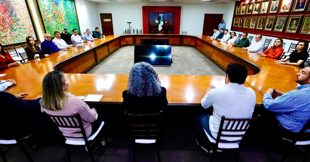 Reunión con gabinete de Sinaloa.