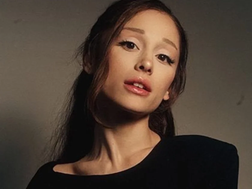 Ariana Grande se tomará un descanso tras meses de intensa actividad artística. (Créditos: Republic Records)