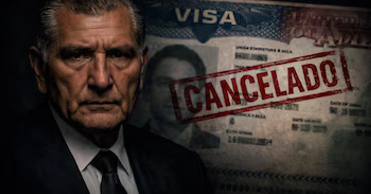 El senador de Morena, Adán Augusto López, aparece con una expresión seria, mientras al fondo se visualiza una visa estadounidense con un sello de 