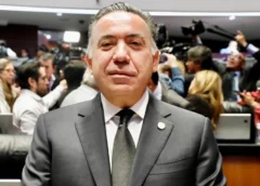 Al estilo Rocha Moya, Inzunza no avisó a Morena separación de la bancada en el Senado