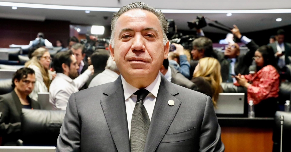 Enrique Inzunza no avisó a Morena sobre decisión de separarse de la bancada en el Senado de la República. (Foto: redes sociales)