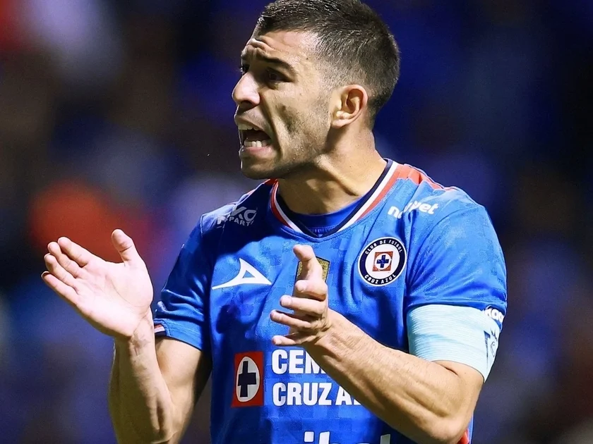 Erik Lira llegará al Mónaco (REUTERS/Eloisa Sanchez)