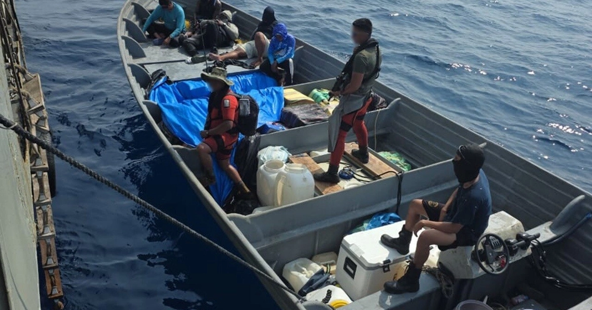 Lancha asegurada en Oaxaca por la Marina