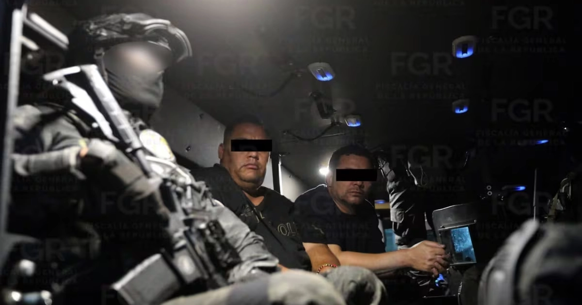 Dictan prisión preventiva a Ramón Ángel Álvarez Ayala, alias el “R1” y a Jesús Salvador Vela Salazar. Foto: Especial