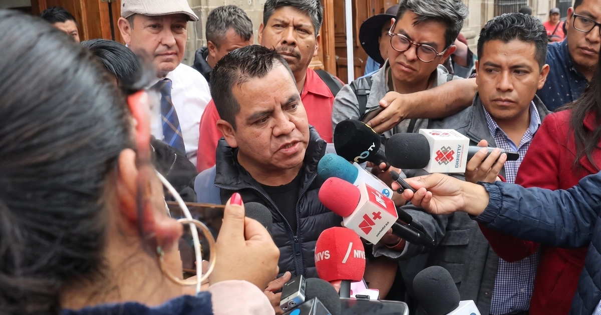 El abogado de los padres pidió fortalecer los elementos de la acusación contra Ángel Aguirre durante la investigación complementaria.