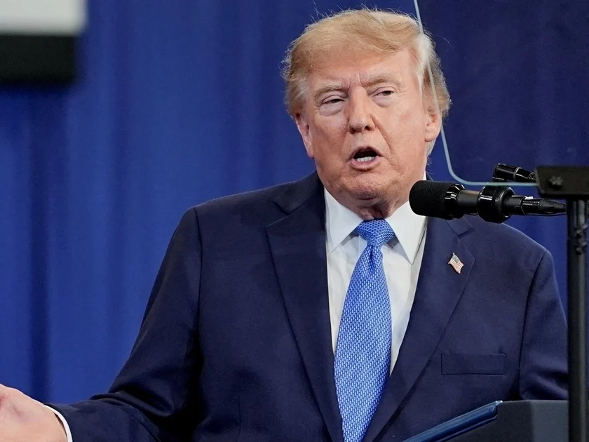 Trump dijo que declarará el estrecho de Ormuz territorio de Estados Unidos una vez que termine la ofensiva militar contra Irán (REUTERS/Ken Cedeno)
